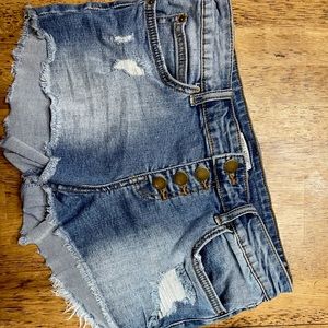 Billabong shorts size 26